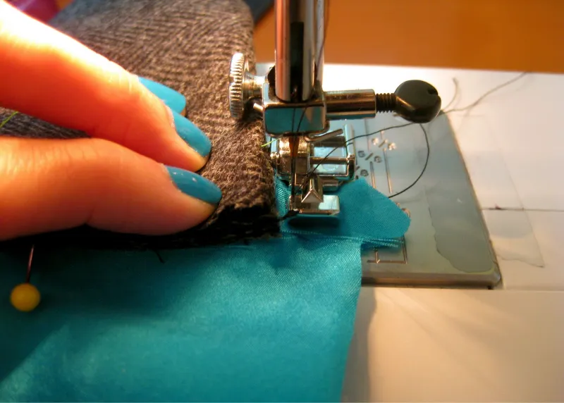 What Nobody Sees: The Quiet Rise of Secret Stitching in American Closets